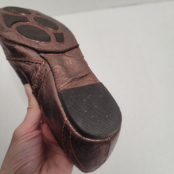 AllBlack Bronze Brown Leather Button Accent Art To Wear Slip On Shoe - Picture 9 of 9